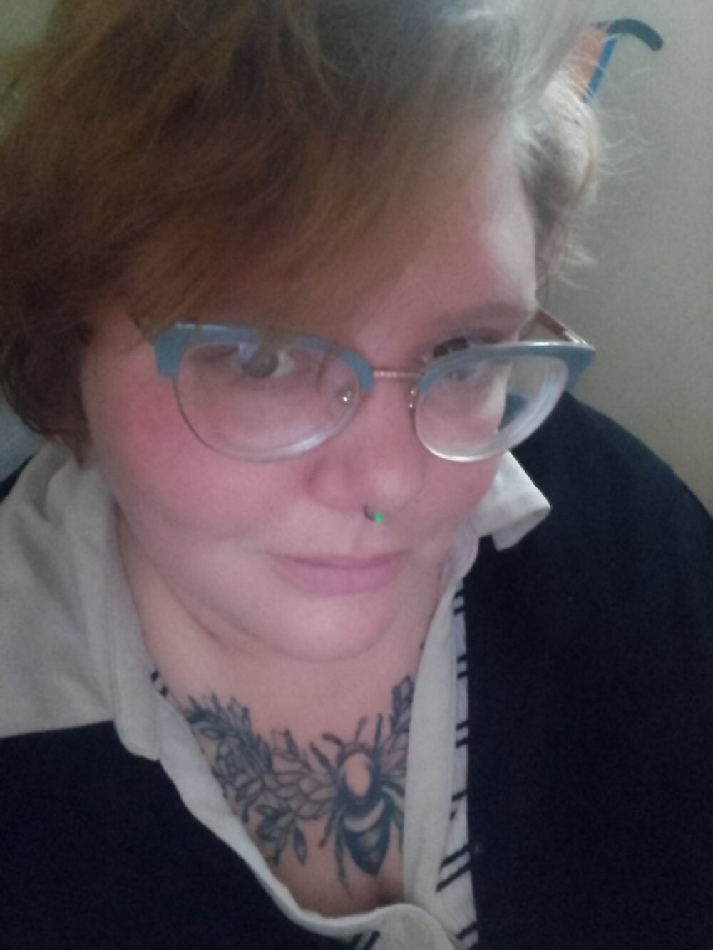 Meet the Artist, Ari